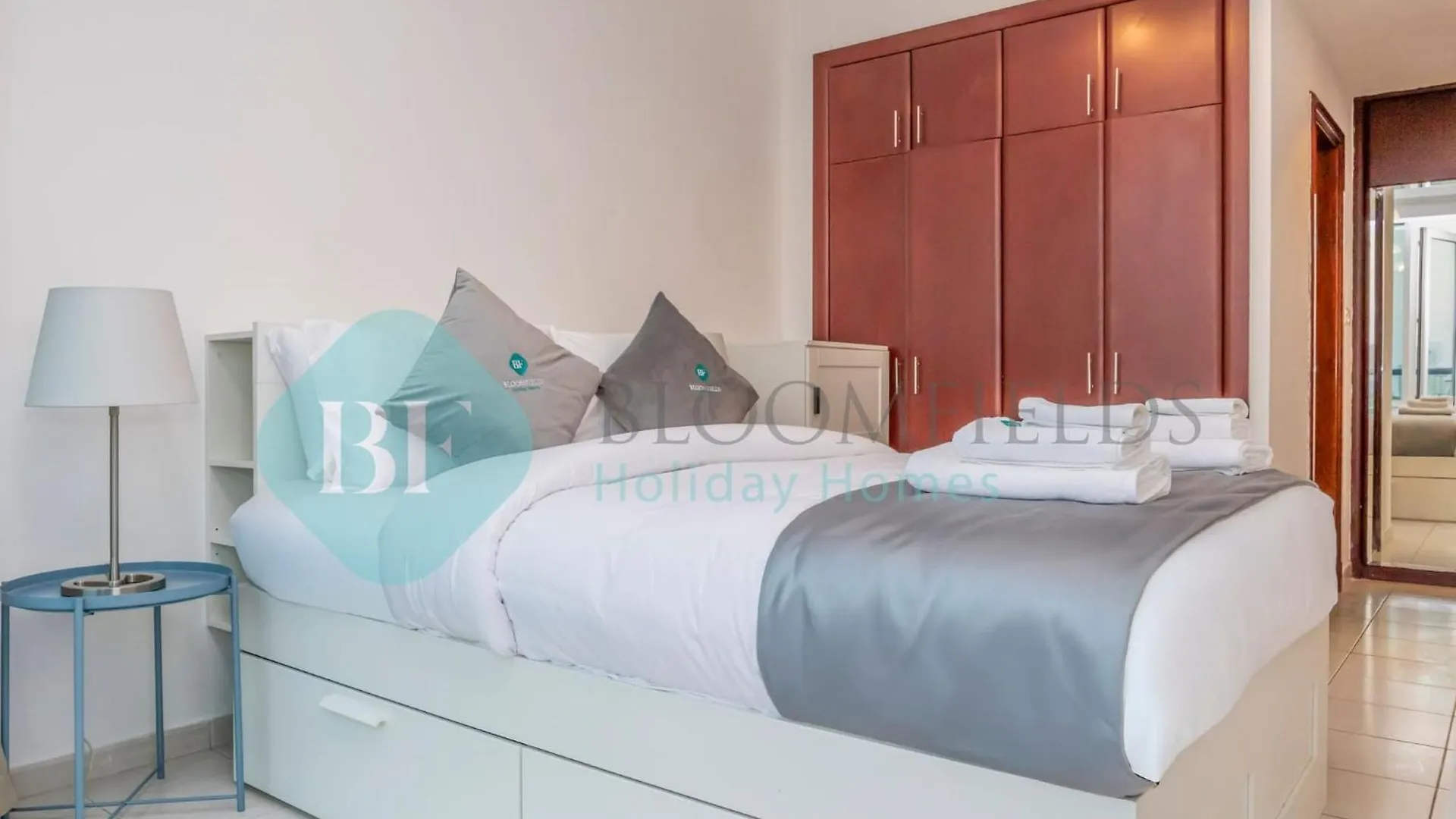 Bloomfields 1Bedroom Cozy 1Br Golf Tower Dubai
