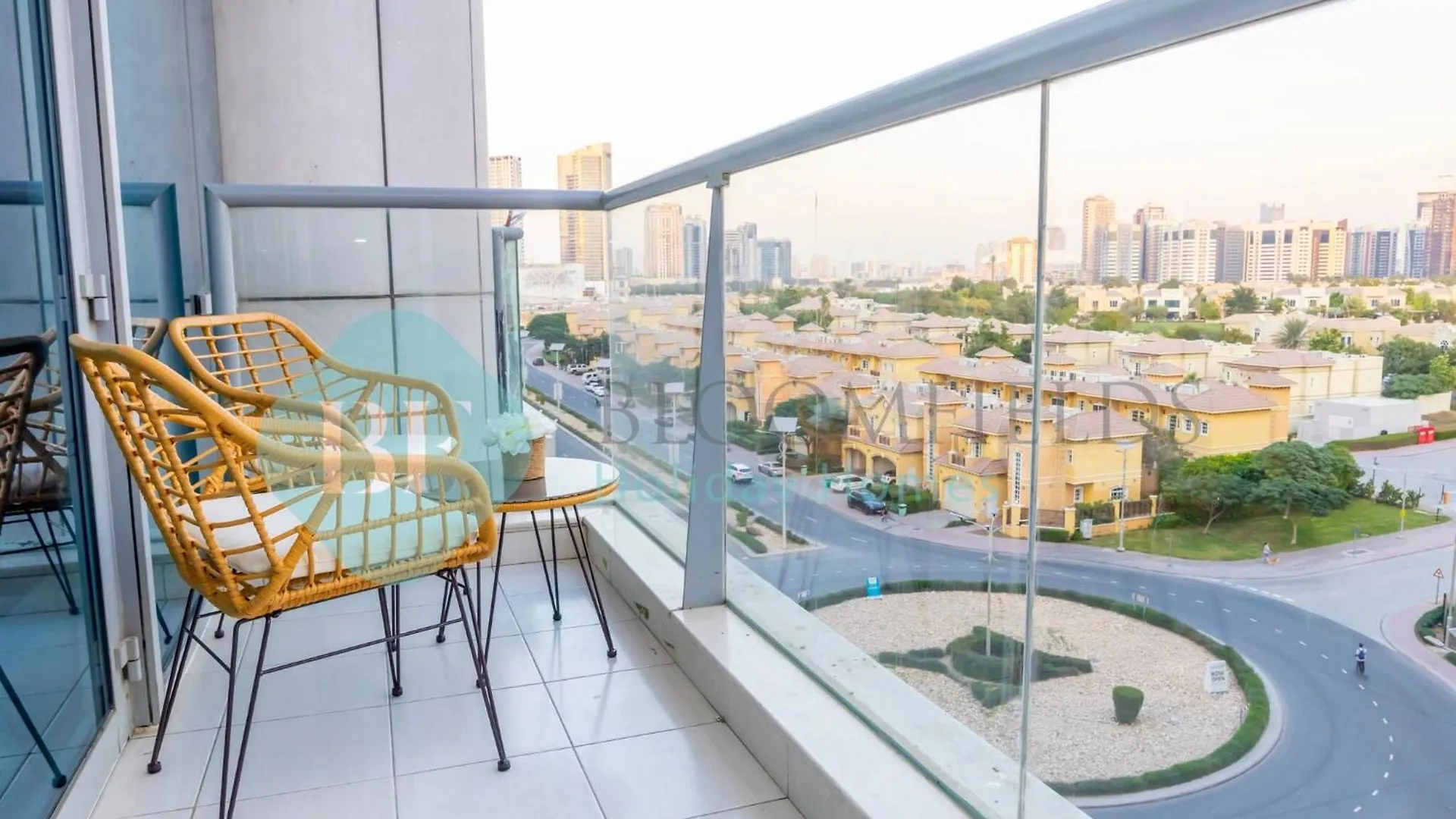 Bloomfields 1Bedroom Cozy 1Br Golf Tower Dubai 0*,  Verenigde Arabische Emiraten